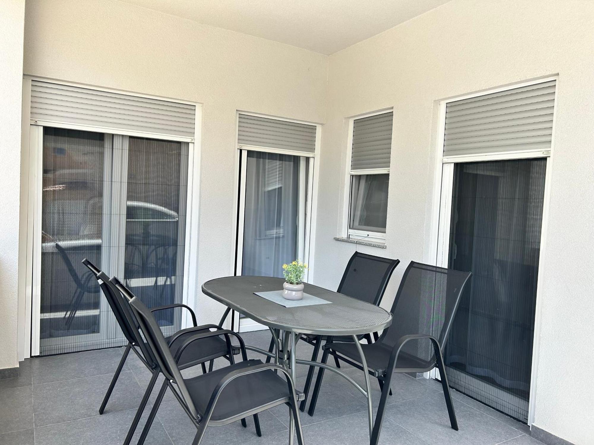Apartments Dobrenic Vodice Exterior photo
